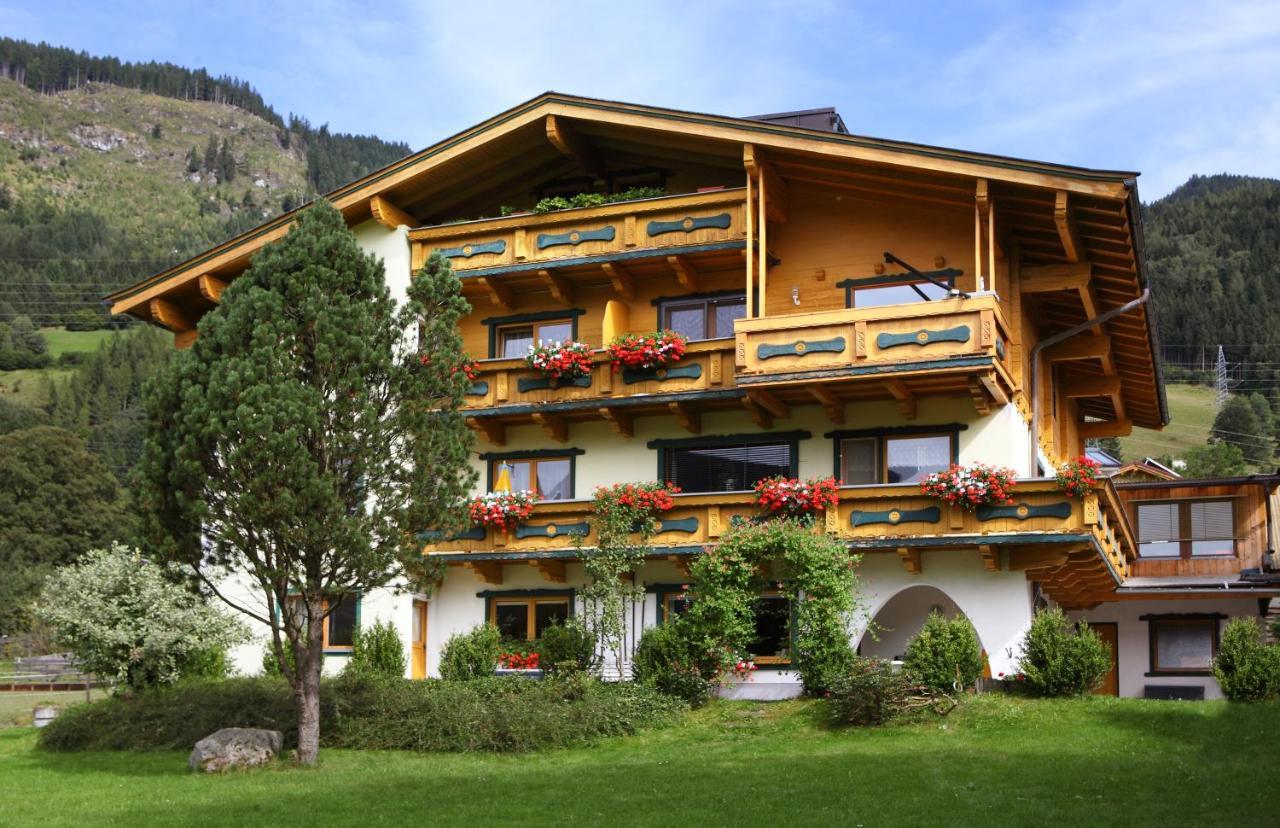 Landhaus Sonne Maishofen Exterior photo